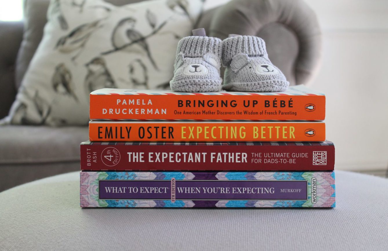 4 Best Pregnancy Books (and 2 Best Apps) - Feathers and Stripes