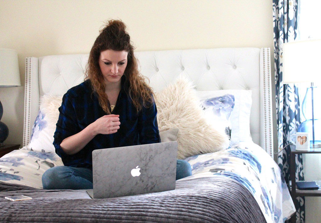 white and blue bedroom // feathersandstripes.com