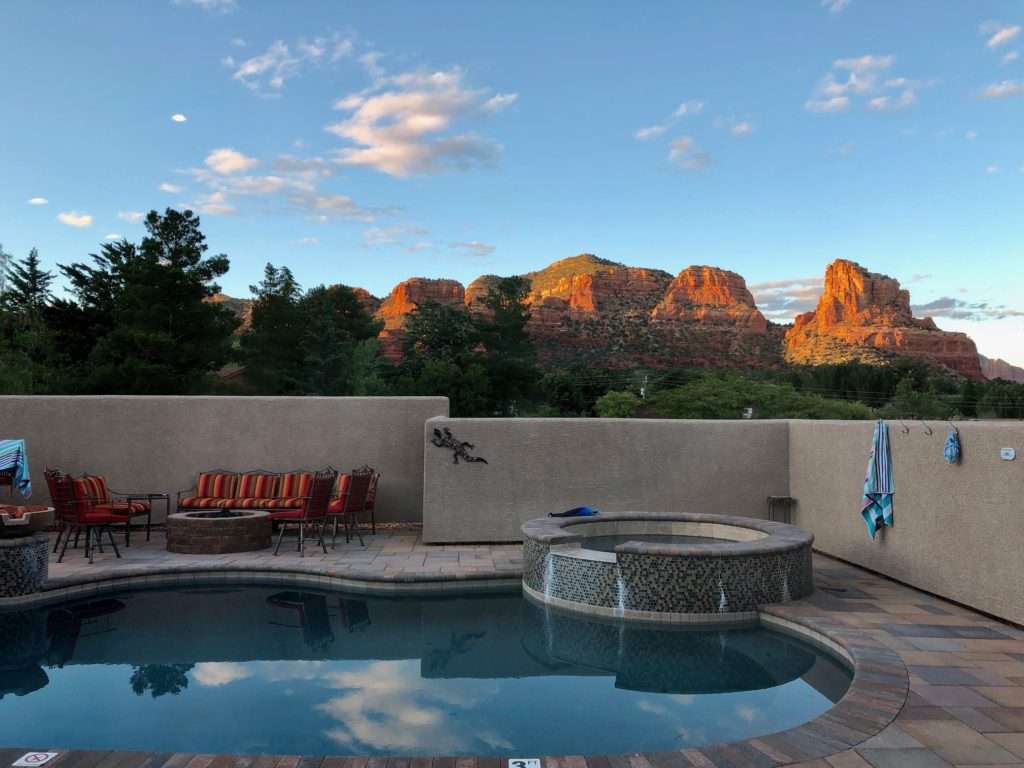 Where to stay in Sedona for family travel from blogger feathersandstripes.com