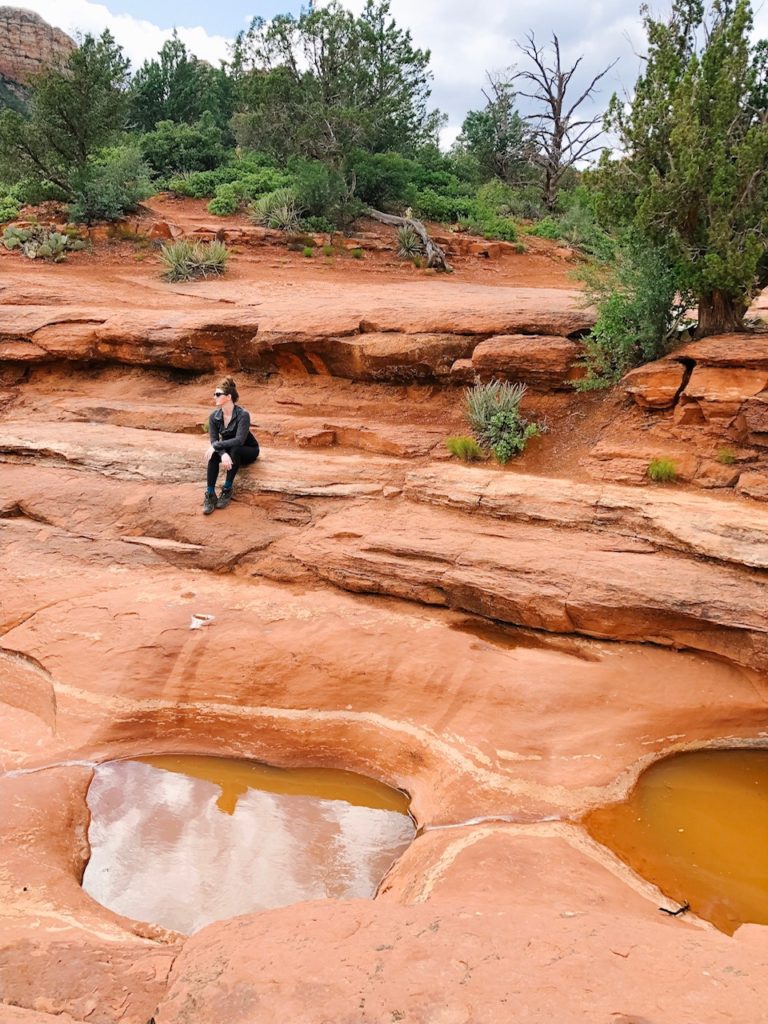 best hiking trails in Sedona, Arizona - from mom- and travel-blogger feathersandstripes.com
