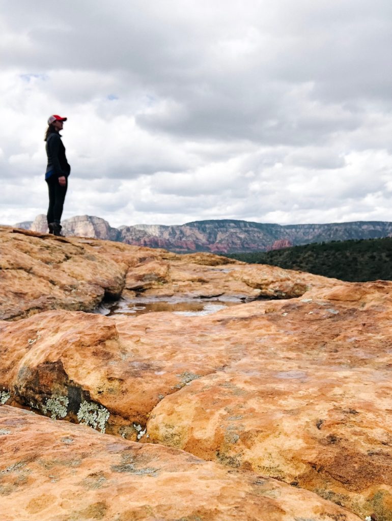 best hiking trails in Sedona, Arizona - from mom- and travel-blogger feathersandstripes.com